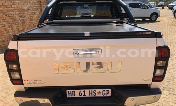 Nunua Ilio tumika Isuzu KB Nyingine Gari ndani ya Chingola nchini Zambia Nunua Ilio tumika Isuzu KB Nyingine Gari ndani ya Chingola nchini Zambia