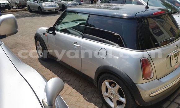 Tenga Tsaru MINI Cooper Sirivha Mota in Chipata in Zambia Tenga Tsaru MINI Cooper Sirivha Mota in Chipata in Zambia