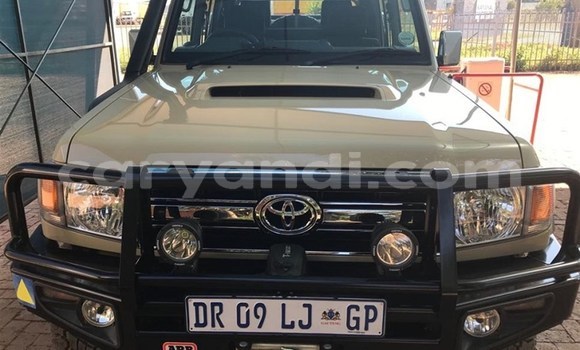 Nunua Ilio tumika Toyota Land Cruiser Nyingine Gari ndani ya Chingola nchini Zambia Nunua Ilio tumika Toyota Land Cruiser Nyingine Gari ndani ya Chingola nchini Zambia