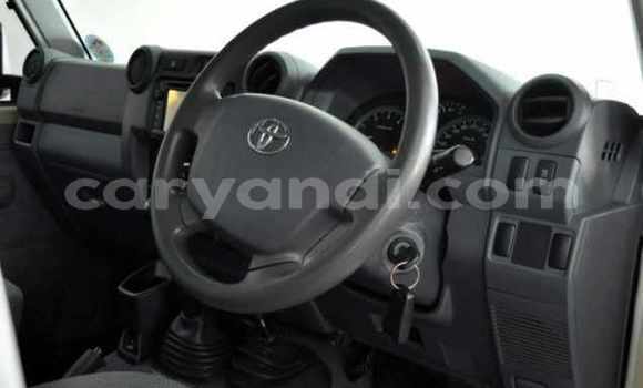 Nunua Ilio tumika Toyota Land Cruiser Nyingine Gari ndani ya Chingola nchini Zambia Nunua Ilio tumika Toyota Land Cruiser Nyingine Gari ndani ya Chingola nchini Zambia