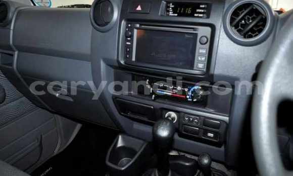 Nunua Ilio tumika Toyota Land Cruiser Nyingine Gari ndani ya Chingola nchini Zambia Nunua Ilio tumika Toyota Land Cruiser Nyingine Gari ndani ya Chingola nchini Zambia