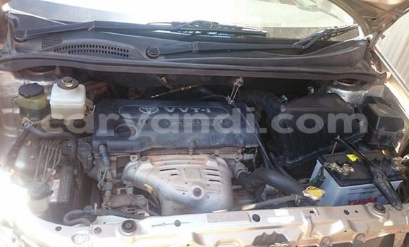 Tenga Tsaru Toyota IST Zvimwe Mota in Chipata in Zambia Tenga Tsaru Toyota IST Zvimwe Mota in Chipata in Zambia