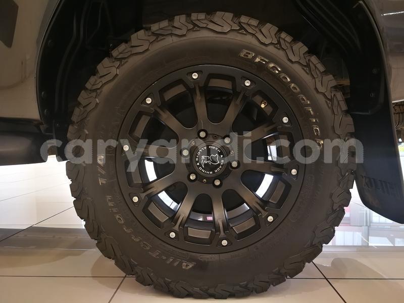 Big with watermark 2.8 gd 6 double cab 4x4 raider auto 9