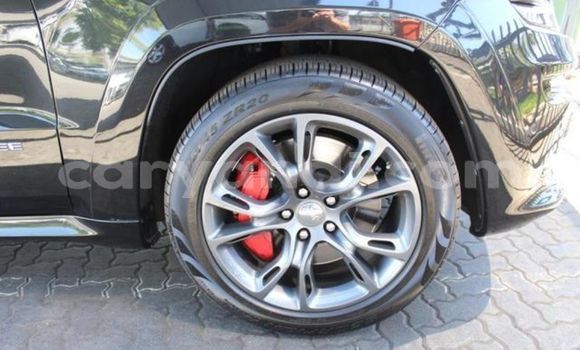 Acheter Occasion Voiture Jeep Grand Cherokee SRT8 Noir à Livingstone, Zambie Acheter Occasion Voiture Jeep Grand Cherokee SRT8 Noir à Livingstone, Zambie