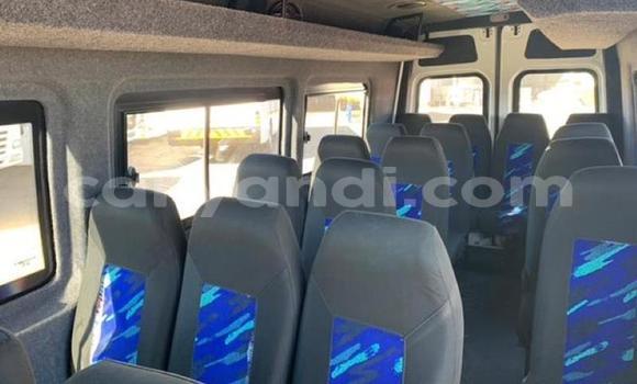 Acheter Occasion Utilitaire Mercedes–Benz Sprinter Blanc à Livingstone, Zambie Acheter Occasion Utilitaire Mercedes–Benz Sprinter Blanc à Livingstone, Zambie
