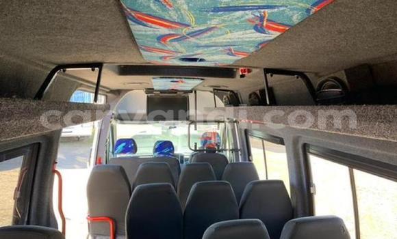 Acheter Occasion Utilitaire Mercedes–Benz Sprinter Blanc à Livingstone, Zambie Acheter Occasion Utilitaire Mercedes–Benz Sprinter Blanc à Livingstone, Zambie