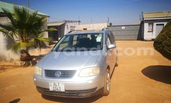 Tenga Tsaru Volkswagen Touran Sirivha Mota in Lusaka in Zambia Tenga Tsaru Volkswagen Touran Sirivha Mota in Lusaka in Zambia