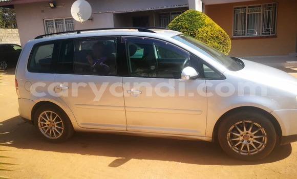 Tenga Tsaru Volkswagen Touran Sirivha Mota in Lusaka in Zambia Tenga Tsaru Volkswagen Touran Sirivha Mota in Lusaka in Zambia