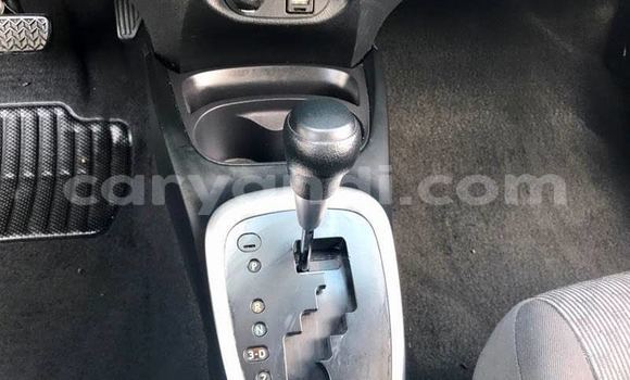 Acheter Occasion Voiture Toyota Yaris Gris à Lusaka, Zambie Acheter Occasion Voiture Toyota Yaris Gris à Lusaka, Zambie