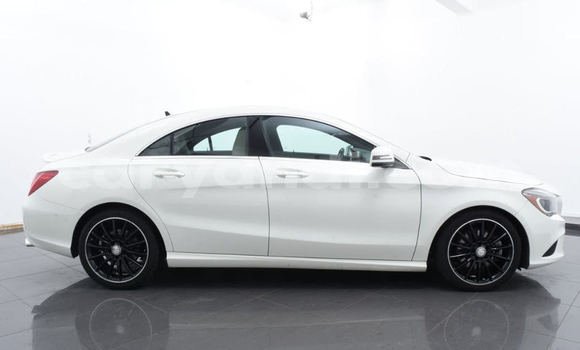 Nunua Ilio tumika Mercedes‒Benz C–Class Nyeupe Gari ndani ya Lusaka nchini Zambia Nunua Ilio tumika Mercedes‒Benz C–Class Nyeupe Gari ndani ya Lusaka nchini Zambia