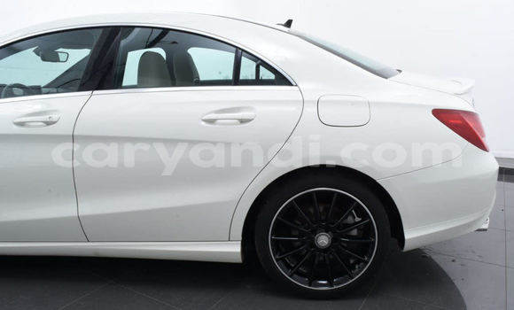 Nunua Ilio tumika Mercedes‒Benz C–Class Nyeupe Gari ndani ya Lusaka nchini Zambia Nunua Ilio tumika Mercedes‒Benz C–Class Nyeupe Gari ndani ya Lusaka nchini Zambia