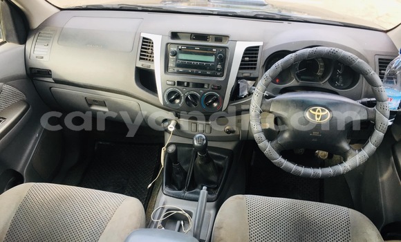 Acheter Occasion Voiture Toyota Hilux Noir à Lusaka, Zambie Acheter Occasion Voiture Toyota Hilux Noir à Lusaka, Zambie