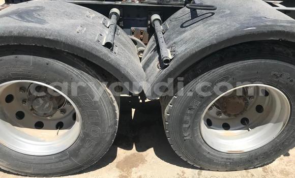 Acheter Import Utilitaire Volvo FL Blanc à Chingola, Zambie Acheter Import Utilitaire Volvo FL Blanc à Chingola, Zambie