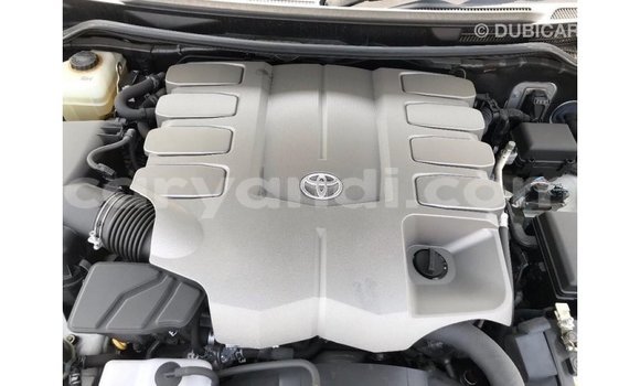 Buy Import Toyota Land Cruiser White Car in Import - Dubai in Zambia Buy Import Toyota Land Cruiser White Car in Import - Dubai in Zambia