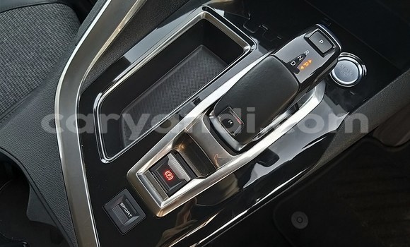 Acheter Occasion Voiture Peugeot 3008 Blanc à Livingstone, Zambie Acheter Occasion Voiture Peugeot 3008 Blanc à Livingstone, Zambie