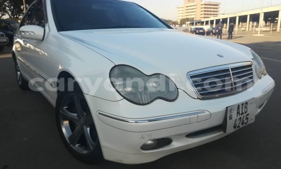 Acheter Occasion Voiture Mercedes‒Benz C–Class Blanc à Lusaka, Zambie Acheter Occasion Voiture Mercedes‒Benz C–Class Blanc à Lusaka, Zambie
