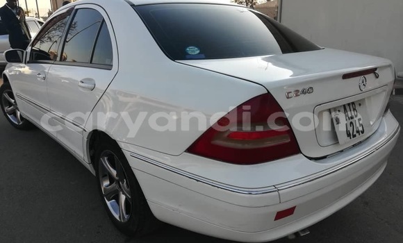 Acheter Occasion Voiture Mercedes‒Benz C–Class Blanc à Lusaka, Zambie Acheter Occasion Voiture Mercedes‒Benz C–Class Blanc à Lusaka, Zambie