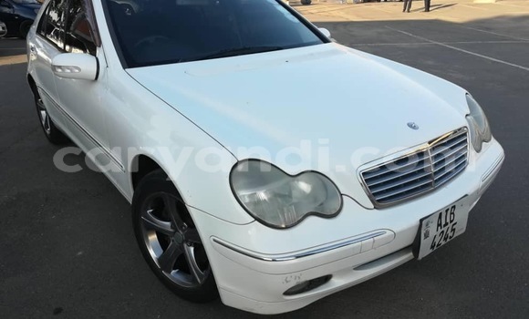 Acheter Occasion Voiture Mercedes‒Benz C–Class Blanc à Lusaka, Zambie Acheter Occasion Voiture Mercedes‒Benz C–Class Blanc à Lusaka, Zambie