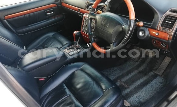 Acheter Occasion Voiture Toyota Progrès Gris à Lusaka, Zambie Acheter Occasion Voiture Toyota Progrès Gris à Lusaka, Zambie