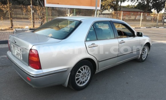 Acheter Occasion Voiture Toyota Progrès Gris à Lusaka, Zambie Acheter Occasion Voiture Toyota Progrès Gris à Lusaka, Zambie