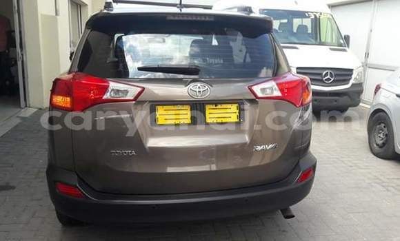 Acheter Occasion Voiture Toyota RAV4 Marron à Livingstone, Zambie Acheter Occasion Voiture Toyota RAV4 Marron à Livingstone, Zambie