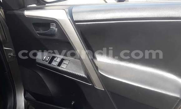 Acheter Occasion Voiture Toyota RAV4 Marron à Livingstone, Zambie Acheter Occasion Voiture Toyota RAV4 Marron à Livingstone, Zambie