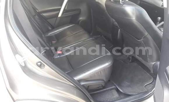 Acheter Occasion Voiture Toyota RAV4 Marron à Livingstone, Zambie Acheter Occasion Voiture Toyota RAV4 Marron à Livingstone, Zambie