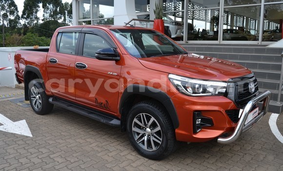 Tenga Tsaru Toyota Hilux Zvimwe Mota in Livingstone in Zambia Tenga Tsaru Toyota Hilux Zvimwe Mota in Livingstone in Zambia