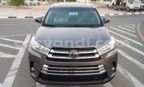 Nunua Imported Toyota Highlander Nyingine Gari ndani ya Import - Dubai nchini Zambia Nunua Imported Toyota Highlander Nyingine Gari ndani ya Import - Dubai nchini Zambia