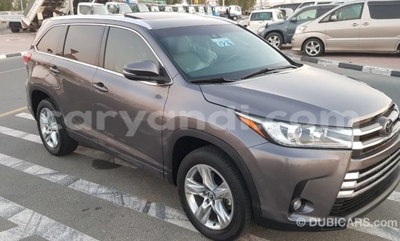 Nunua Imported Toyota Highlander Nyingine Gari ndani ya Import - Dubai nchini Zambia Nunua Imported Toyota Highlander Nyingine Gari ndani ya Import - Dubai nchini Zambia