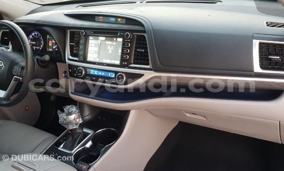 Nunua Imported Toyota Highlander Nyingine Gari ndani ya Import - Dubai nchini Zambia Nunua Imported Toyota Highlander Nyingine Gari ndani ya Import - Dubai nchini Zambia