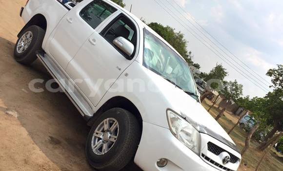 Tenga Tsaru Toyota Hilux Chena Mota in Chipata in Zambia Tenga Tsaru Toyota Hilux Chena Mota in Chipata in Zambia