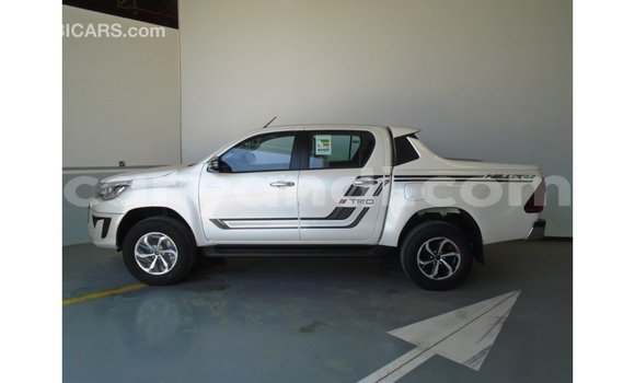 Buy Import Toyota Hilux White Car in Import - Dubai in Zambia Buy Import Toyota Hilux White Car in Import - Dubai in Zambia