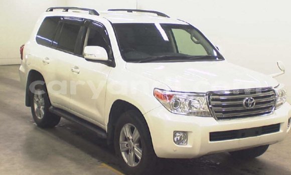 Buy Import Toyota Land Cruiser White Car in Import - Dubai in Zambia Buy Import Toyota Land Cruiser White Car in Import - Dubai in Zambia