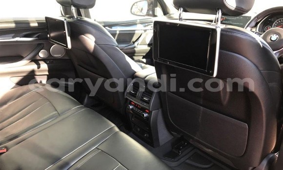 Tenga Tsaru BMW X5 Tsvuku Mota in Chingola in Zambia Tenga Tsaru BMW X5 Tsvuku Mota in Chingola in Zambia