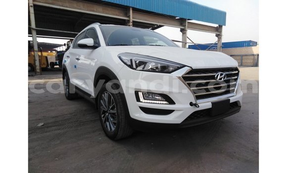 Buy Import Hyundai Tucson White Car in Import - Dubai in Zambia Buy Import Hyundai Tucson White Car in Import - Dubai in Zambia
