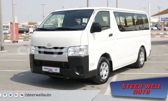 Nunua Imported Toyota Hiace Nyeupe Gari ndani ya Import - Dubai nchini Zambia Nunua Imported Toyota Hiace Nyeupe Gari ndani ya Import - Dubai nchini Zambia