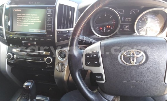 Acheter Occasion Voiture Toyota Land Cruiser Rouge à Lusaka, Zambie Acheter Occasion Voiture Toyota Land Cruiser Rouge à Lusaka, Zambie