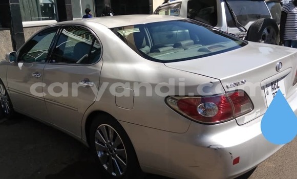 Buy Used Lexus ES 300 White Car in Lusaka in Zambia Buy Used Lexus ES 300 White Car in Lusaka in Zambia