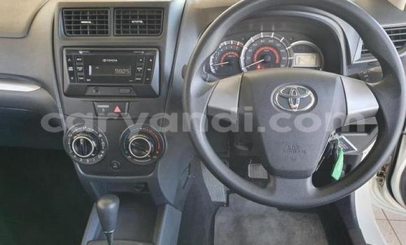 Acheter Occasion Voiture Toyota Avanza Blanc à Lusaka, Zambie Acheter Occasion Voiture Toyota Avanza Blanc à Lusaka, Zambie