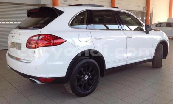 Tenga Tsaru Porsche Cayenne Chena Mota in Lusaka in Zambia Tenga Tsaru Porsche Cayenne Chena Mota in Lusaka in Zambia