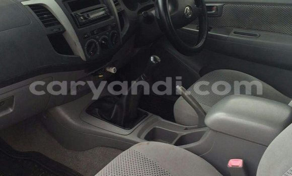 Acheter Occasion Voiture Toyota Hilux Blanc à Chingola, Zambie Acheter Occasion Voiture Toyota Hilux Blanc à Chingola, Zambie