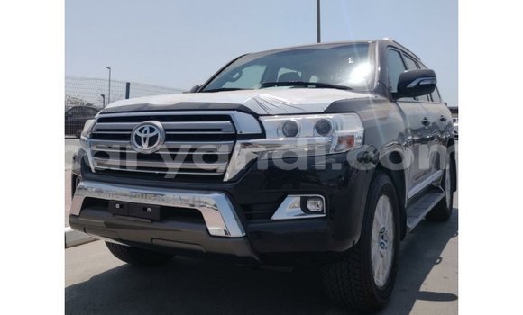 Tenga Imported Toyota Land Cruiser Zvimwe Mota in Import - Dubai in Zambia Tenga Imported Toyota Land Cruiser Zvimwe Mota in Import - Dubai in Zambia