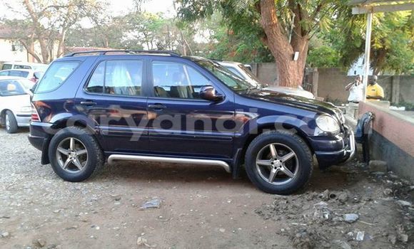 Acheter Occasion Voiture Mercedes‒Benz ML–Class Noir à Chipata, Zambie Acheter Occasion Voiture Mercedes‒Benz ML–Class Noir à Chipata, Zambie