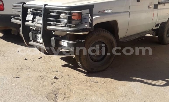 Acheter Occasion Voiture Toyota Land Cruiser Blanc à Lusaka, Zambie Acheter Occasion Voiture Toyota Land Cruiser Blanc à Lusaka, Zambie
