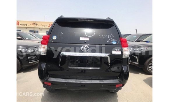 Nunua Imported Toyota Land Cruiser Nyeusi Gari ndani ya Import - Dubai nchini Zambia Nunua Imported Toyota Land Cruiser Nyeusi Gari ndani ya Import - Dubai nchini Zambia