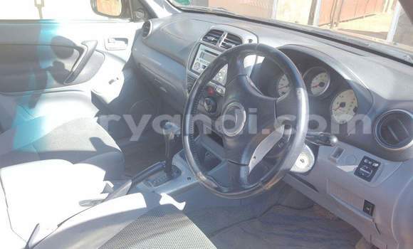 Acheter Occasion Voiture Toyota RAV4 Noir à Chingola, Zambie Acheter Occasion Voiture Toyota RAV4 Noir à Chingola, Zambie