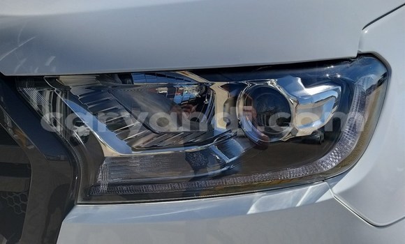 Acheter Occasion Voiture Ford Ranger Blanc à Livingstone, Zambie Acheter Occasion Voiture Ford Ranger Blanc à Livingstone, Zambie