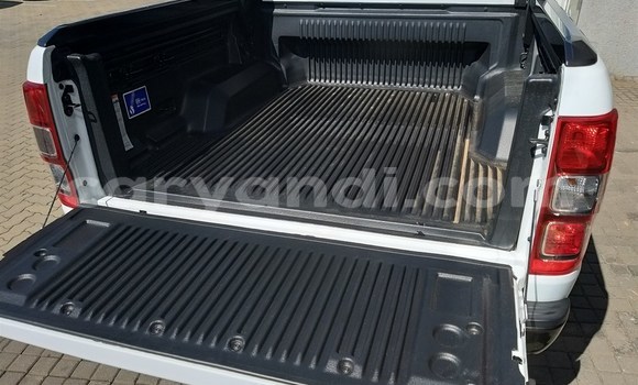 Acheter Occasion Voiture Ford Ranger Blanc à Livingstone, Zambie Acheter Occasion Voiture Ford Ranger Blanc à Livingstone, Zambie