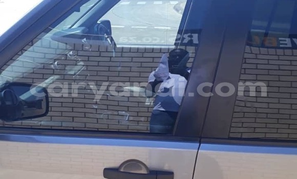 Buy Used Land Rover Discovery Silver Car in Lusaka in Zambia Buy Used Land Rover Discovery Silver Car in Lusaka in Zambia